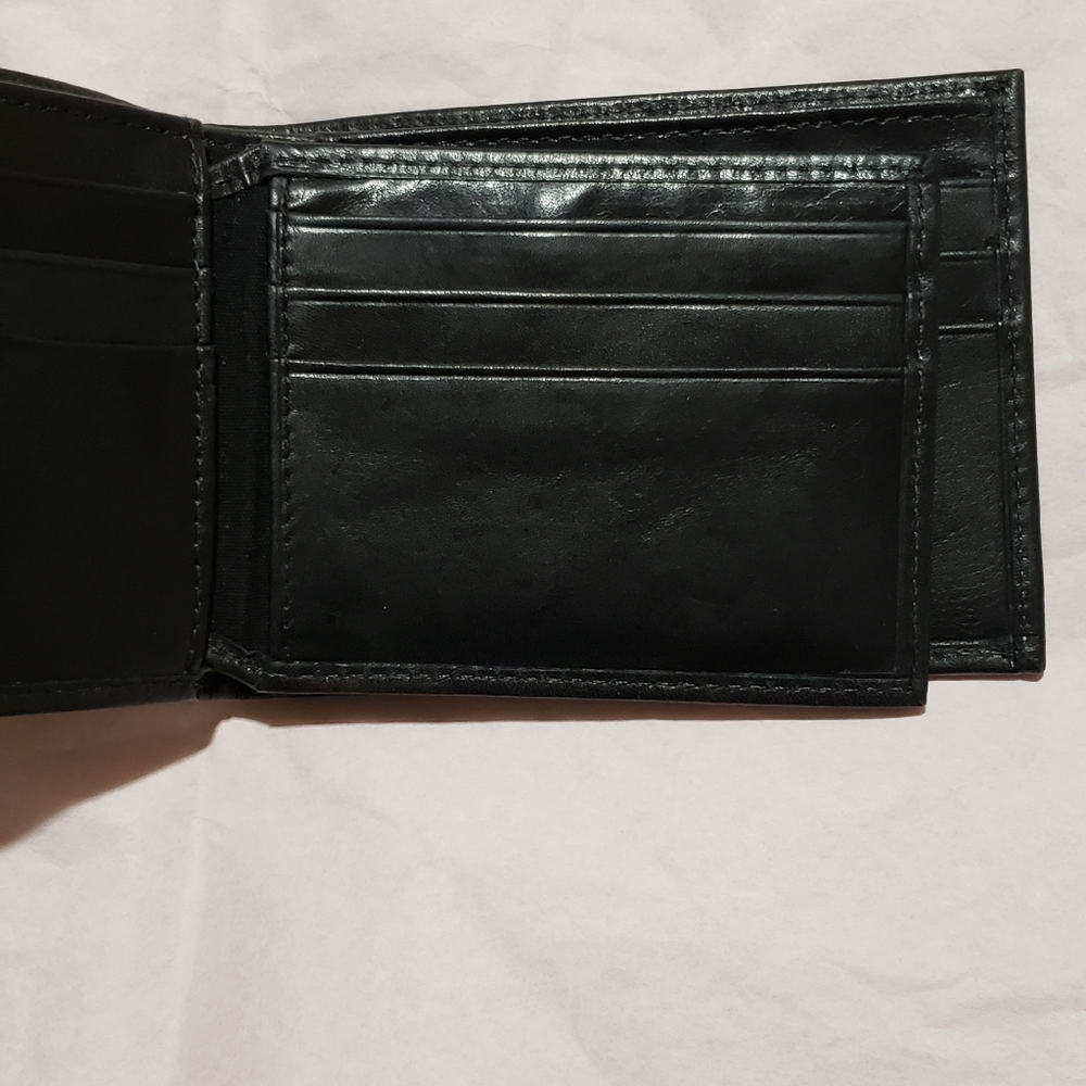 DOCKERS WALLET - Picture 4 of 8